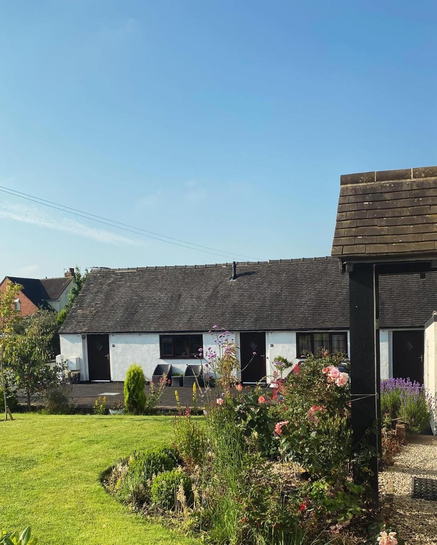 Little Park Holiday Homes Self Catering Cottages 1 & 2 Bedrooms Available Close To Tutbury Castle Esterno foto
